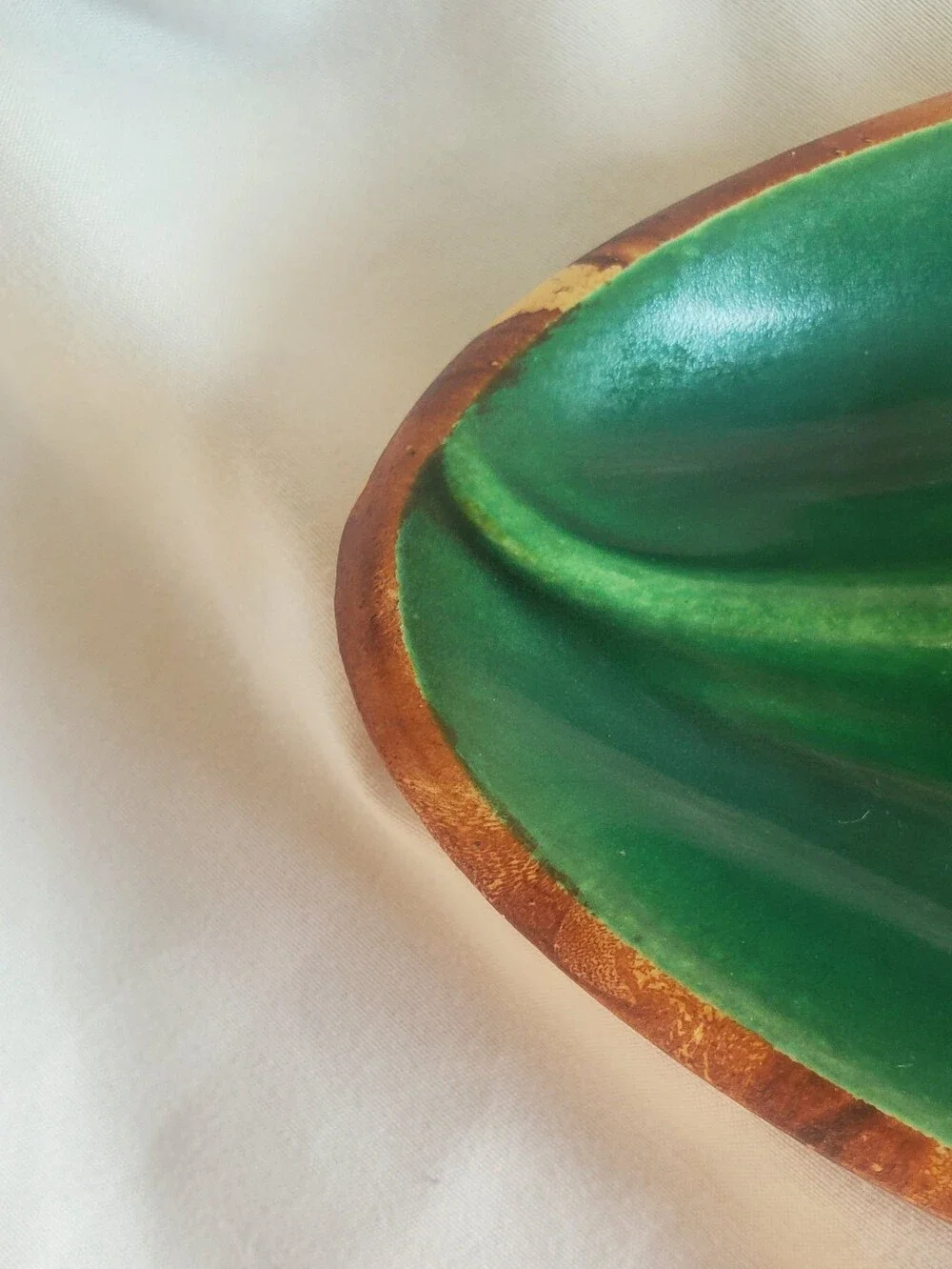 Yellowstone Park Vtg Green/Woodgrain  Ceramic Ashtray Trinket Bowl MCM Retro